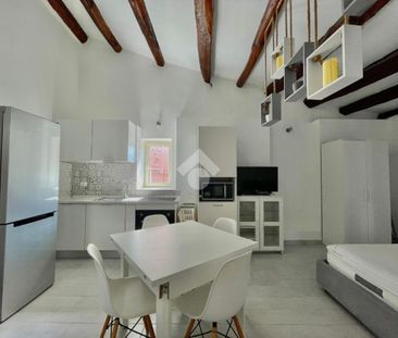 Monolocale in affitto - Photo 2