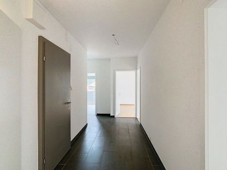 Spacieux logement de 4.5 pièces partiellement rénové - Photo 5