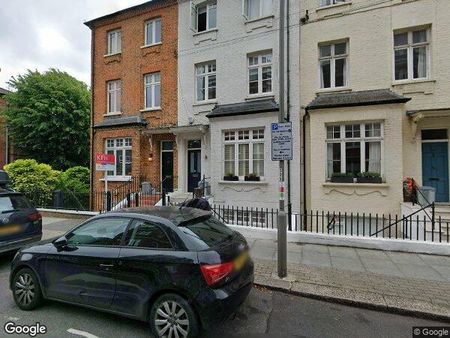 2 Bed Flat, Lurline Gardens, SW11 - Photo 2