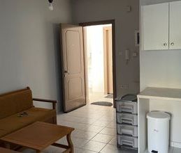 Studio/Γκαρσονιέρα για ενοικίαση - Αγία Τριάδα, - Φωτογραφία 1