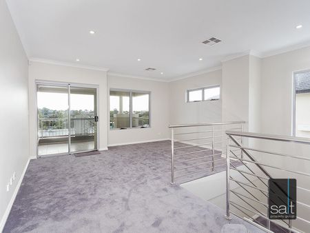 19 Stitfold Promenade, Salter Point - Photo 3