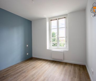 Location F2 RÉNOVÉ COEUR DE CENTRE VILLE - Photo 1