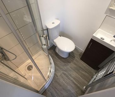 6 bedroom house of multiple occupation to rent - Photo 4