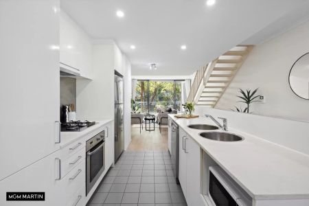 MGM MARTIN - TWO BEDROOM APARTMENT - Photo 5