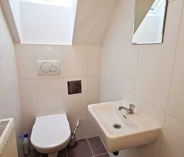 GRÜNBLICK, 78 m2 Altbau mit 14 m2 Balkon, 2 Zimmer, Komplettküche, ... - Foto 6