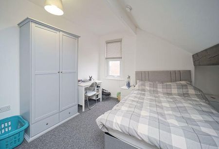 2 bedroom terraced house to rent - Photo 3