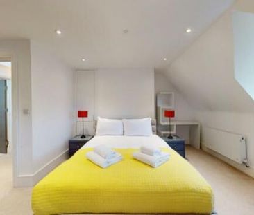 4 bedroom townhouse to rent - Photo 3