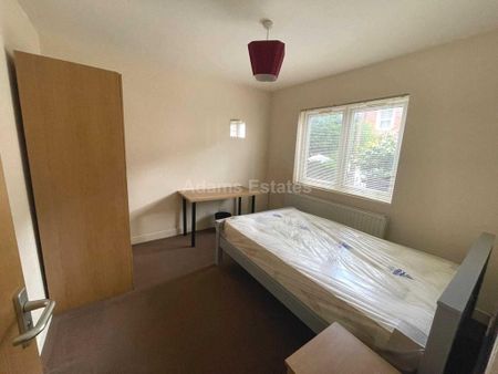 6 bedroom terraced house to rent - Photo 4