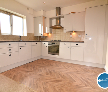 2 bedroom apartment to rent - Photo 1 | Rentumo