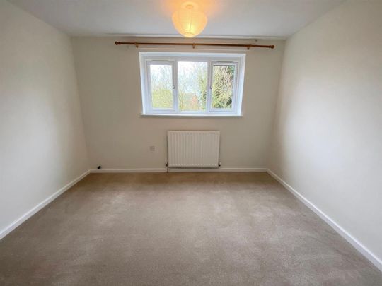 Meadow Court, Bromyard - Photo 1
