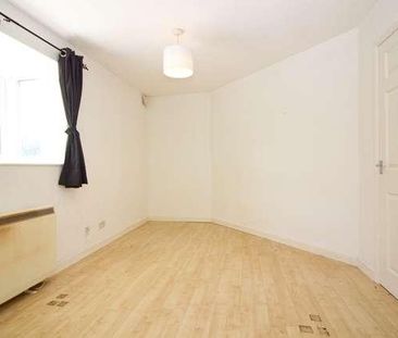 Stony Stratford Centre - Bedroom Maisonette With Parking!, MK11 - Photo 3