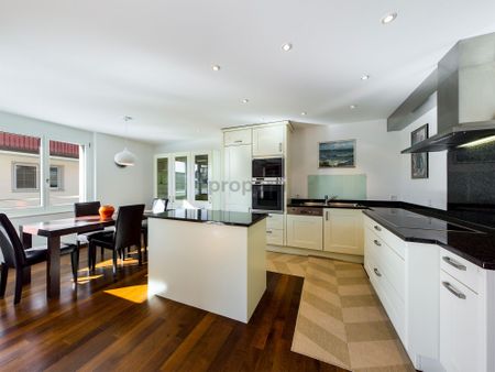 Furnished apartment with 3.5 rooms in ZH Charming and centrally located in the best location - Photo 2