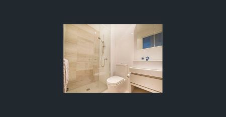 STYLISH FIRST FLOOR APARTMENT IN THE HEART OF BAY STREET - Photo 4