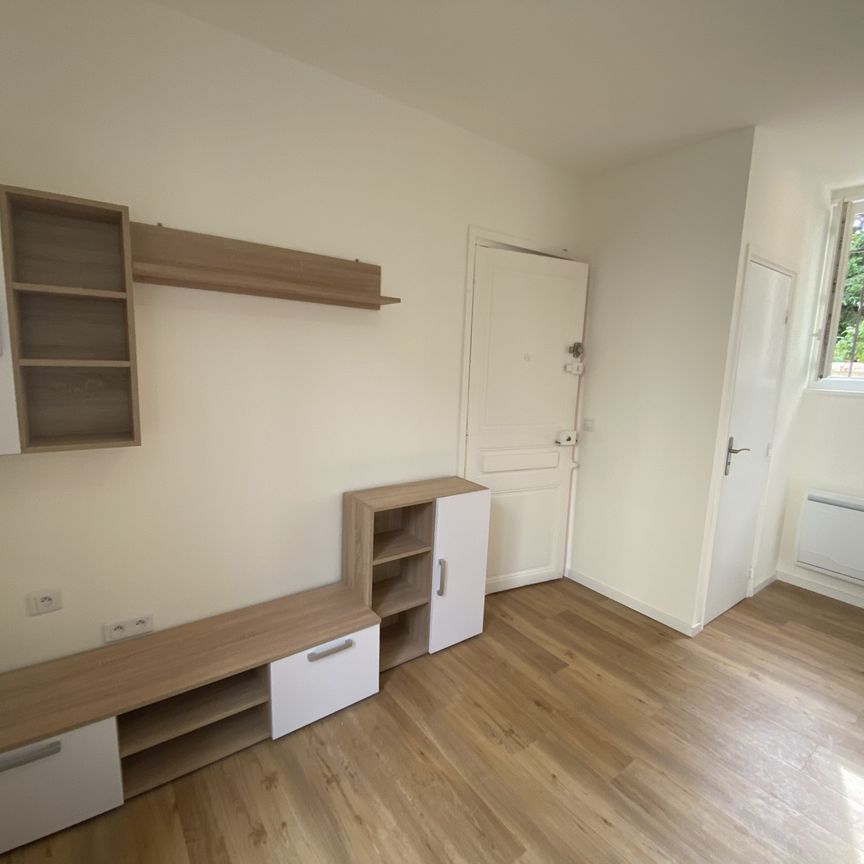 Location Appartement 2 pièces 35m² ENGHIEN LES BAINS 95880 - Photo 1