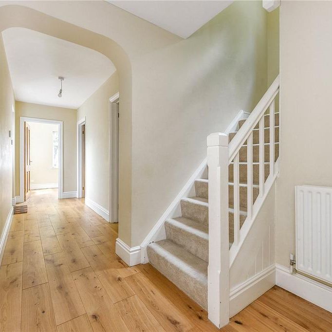 4 bedroom detached house to rent - Photo 1