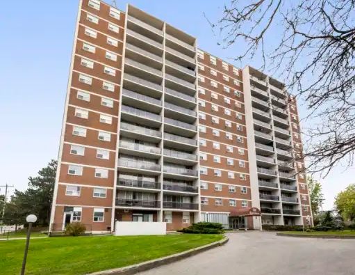 560 Birchmount Road | 560 Birchmount Road, Toronto - Photo 1