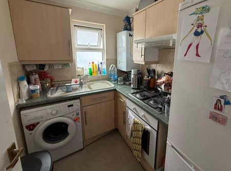 2 bedroom flat to rent - Photo 3