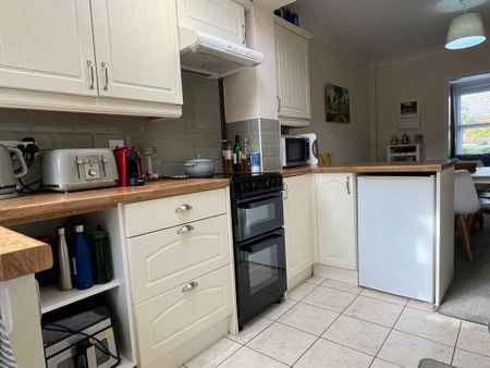 2 bedroom terraced house to rent - Photo 5
