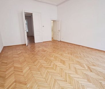 INNENSTADTLAGE, Spiegelgasse, 95 m2 Altbau mit Balkon, 2 Zimmer, Ko... - Photo 2