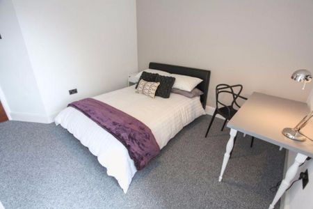 Sheil Rd, Kensington. - Photo 2