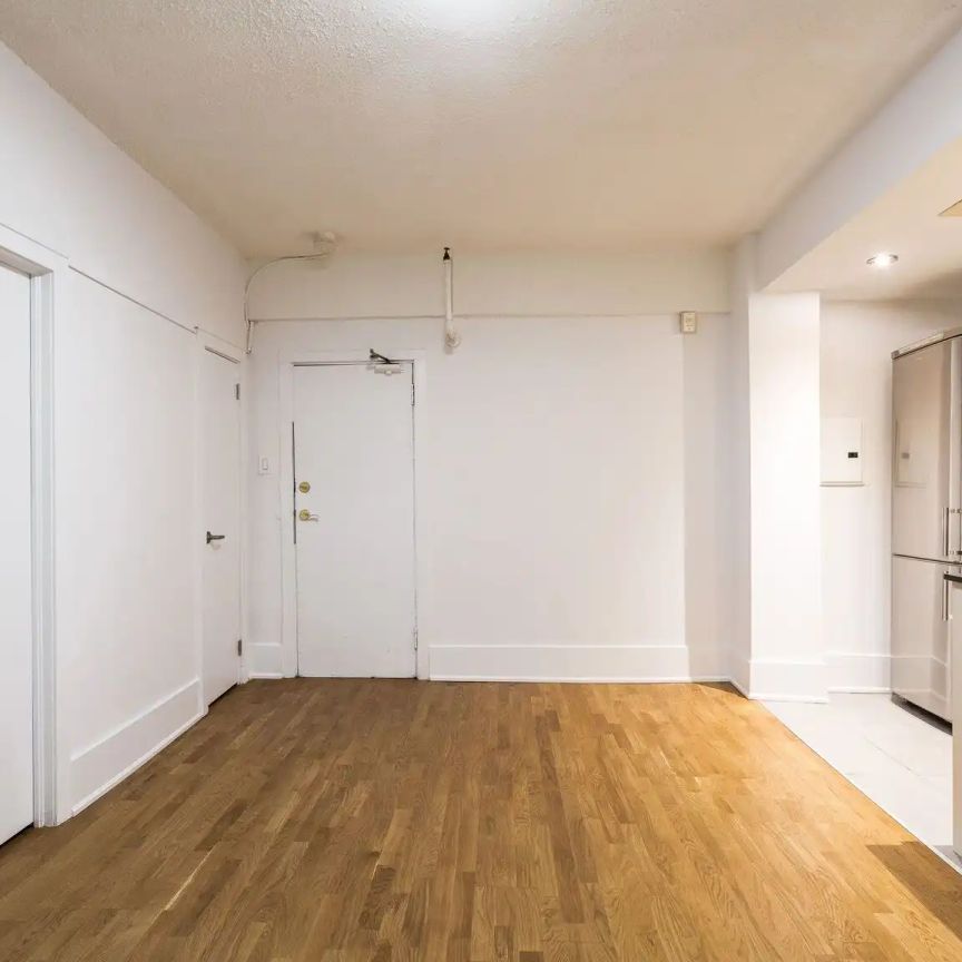 160 Huron Street — 1 Bedroom - unit 103 - Photo 1