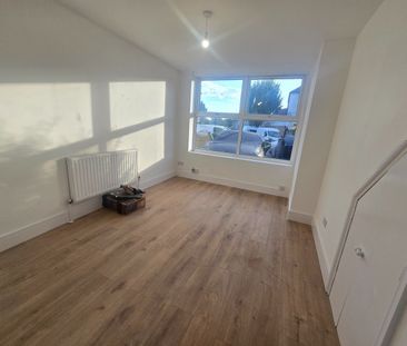 2 Bed Flat, Norbury Road, CR7 - Photo 5
