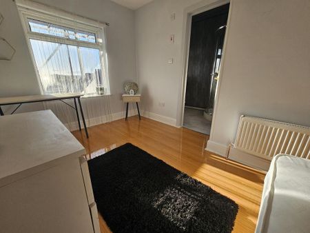 4 bedroom house to rent - Photo 3