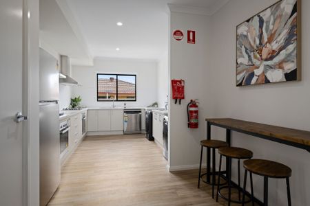 1-9/8 Donelly Avenue, West Wodonga - Photo 2