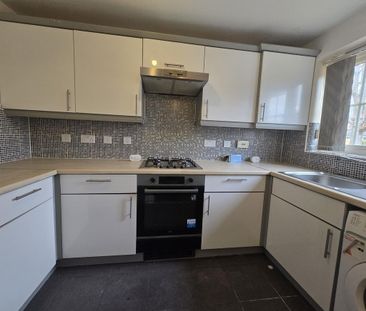 2 bedroom semi-detached house to rent - Photo 2