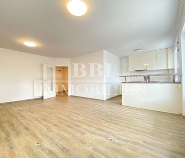 Tolle 2-Zimmer-Wohnung mit Balkon und Fahrstuhl sowie Tiefgaragenst... - Photo 1