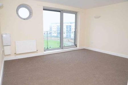 Tideslea Path, West Thamesmead, SE28 - Photo 2