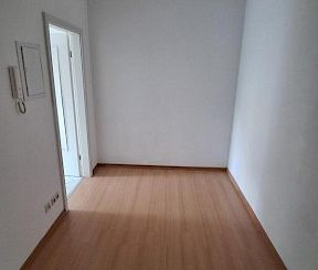 Westend 2 Zimmer Dachgeschosswohnung mit EBK und Balkon schnell sein! - Photo 2