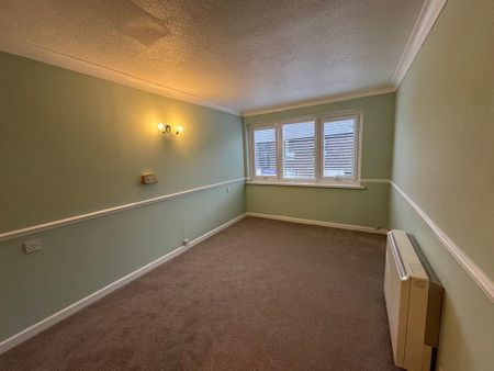 1 bedroom retirement property to rent - Photo 3