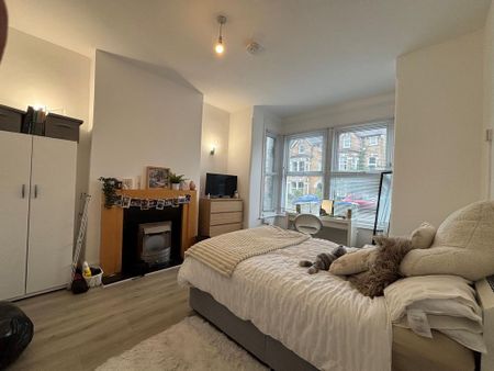 1 bedroom house of multiple occupation to rent - Photo 5
