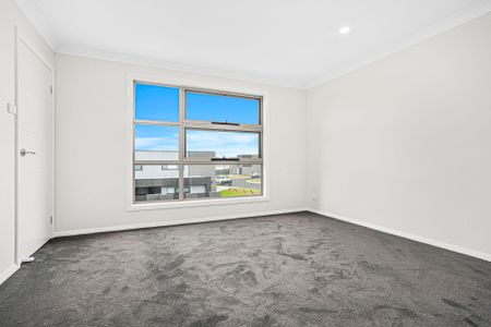 4 Bedroom Home with Double Car Garage - Photo 2