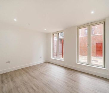 Greenwich High Road, Greenwich, SE10 - Photo 2