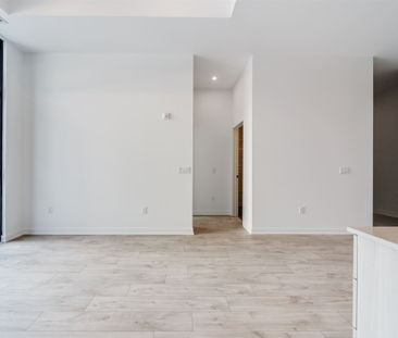 For Lease - 720 Whitlock Avenue Unit# 105, Milton, Ontario - Photo 2