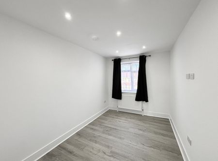 Flat 2, Girton Avenue, Kingsbury, NW9 - Photo 4