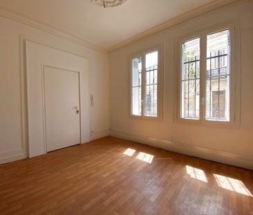 Location Appartement 1 pièce 35m² BORDEAUX 33000 - Photo 1