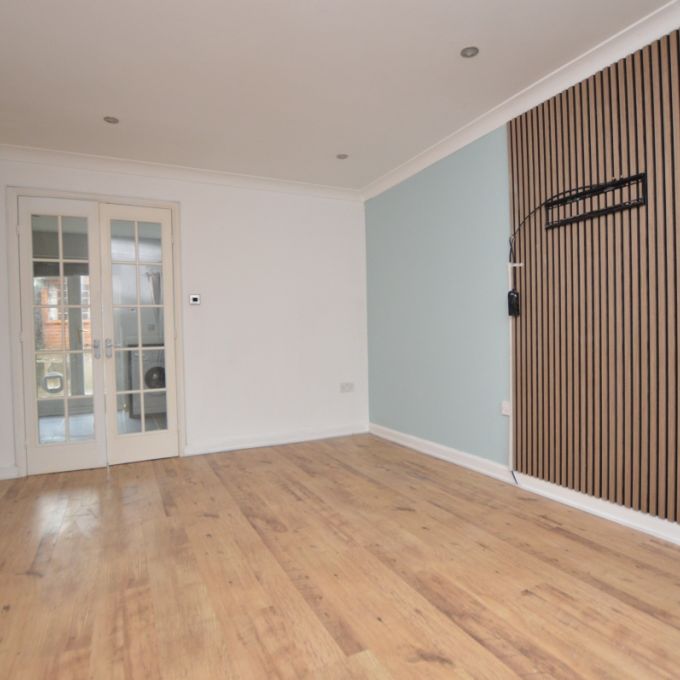 2 Bedroom Town House - Photo 1