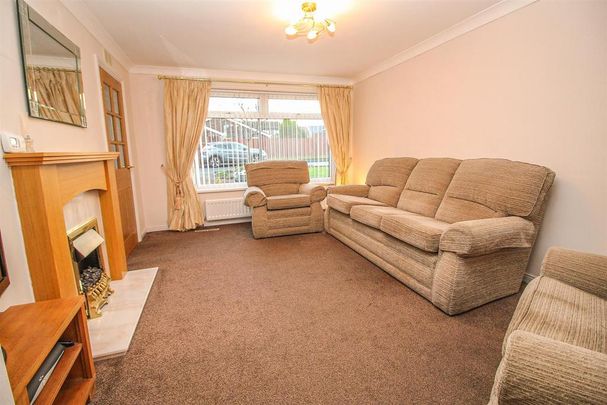 3 bedroom semi-detached house to rent - Photo 1