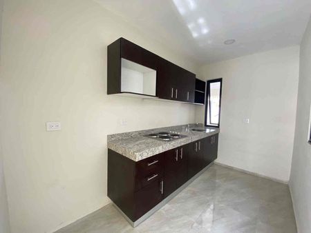 Nuevo Townhouse de 2 recámaras, con piscina, a pocas cuadras de Av. Prolongación Montejo. - Photo 4