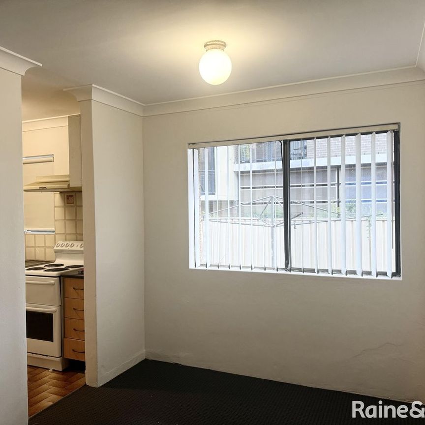Ground Floor Apartment - Photo 1