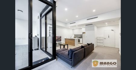 Waterfront apartment, sunny and spacious 1 Bedroom+Study - Photo 3