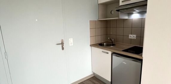 Location Appartement 1 pièce 19m² FRANQUEVILLE ST PIERRE 76520 - Photo 2