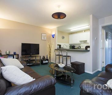2 bedroom apartment to rent - Photo 3