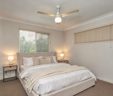 Comfortable Modern Living - Photo 5