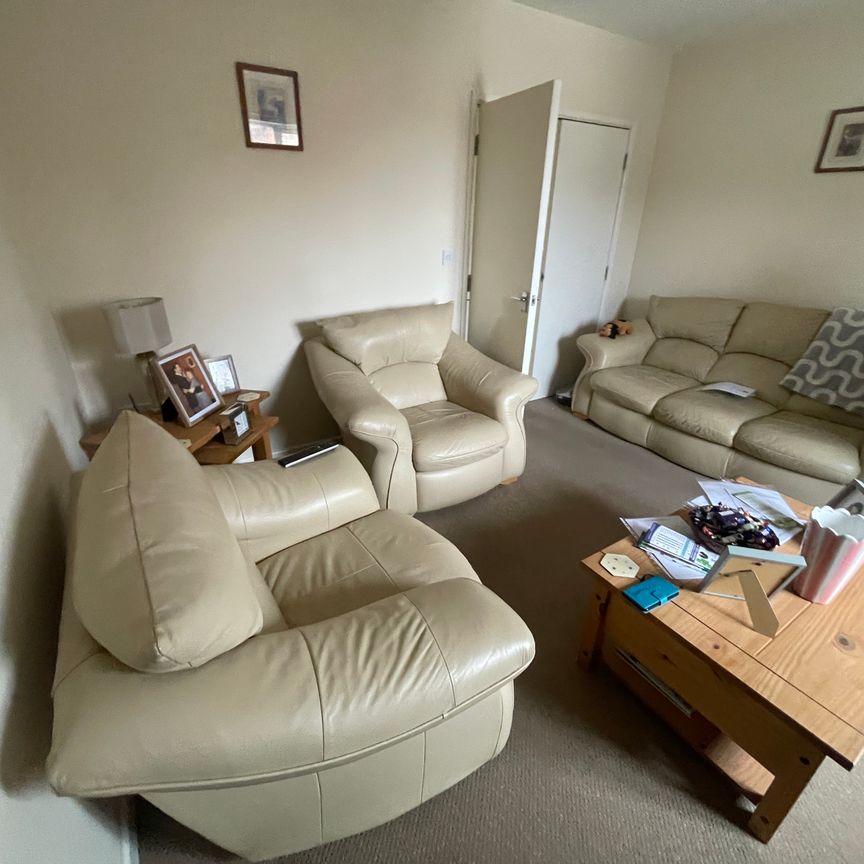 Church Rd, Glenfield, LE3 8DP, Leicester - Photo 1