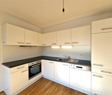 Modern und sonnig - Balkon mit Süd-Ausrichtung und elektr. Außenjal... - Photo 3