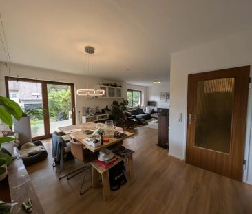 Geräumige Doppelhaushälfte mit schönem großen Garten, frei ab Janua... - Photo 1